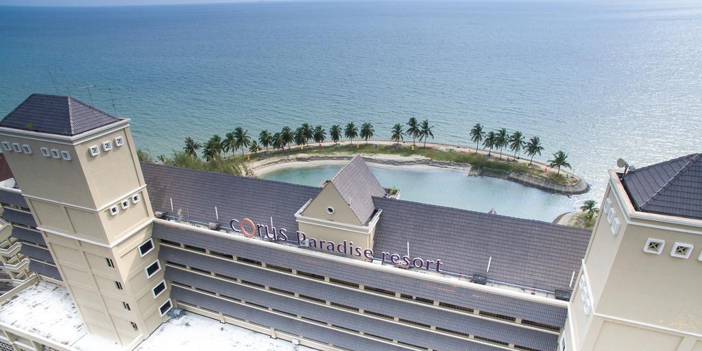 Corus Paradise Resort Петалинг Джая Екстериор снимка